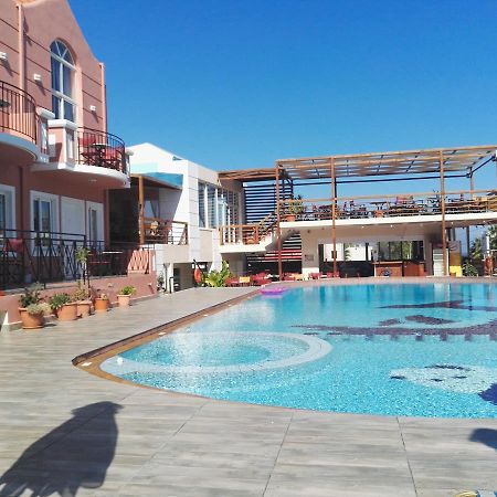 Epis Hotel Agia Marina Екстериор снимка