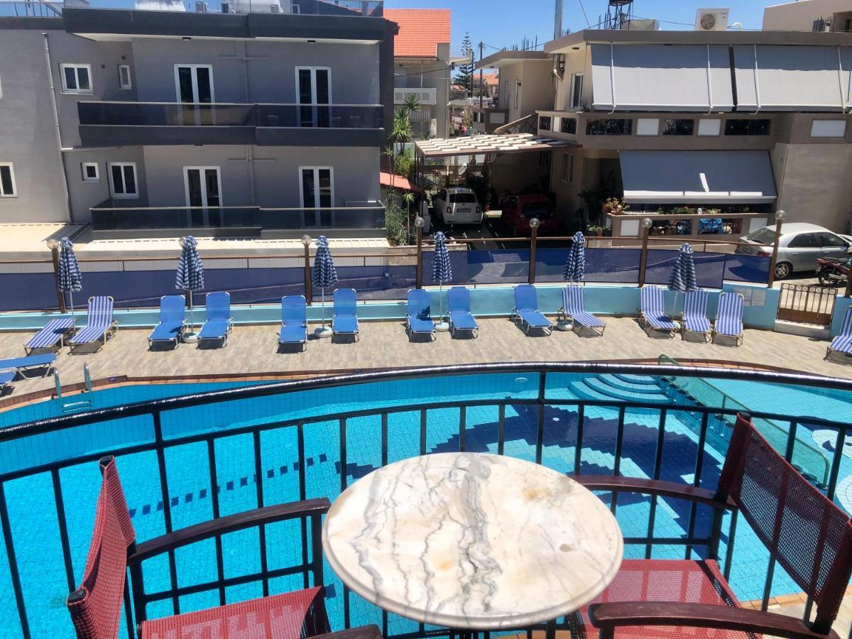 Epis Hotel Agia Marina Екстериор снимка