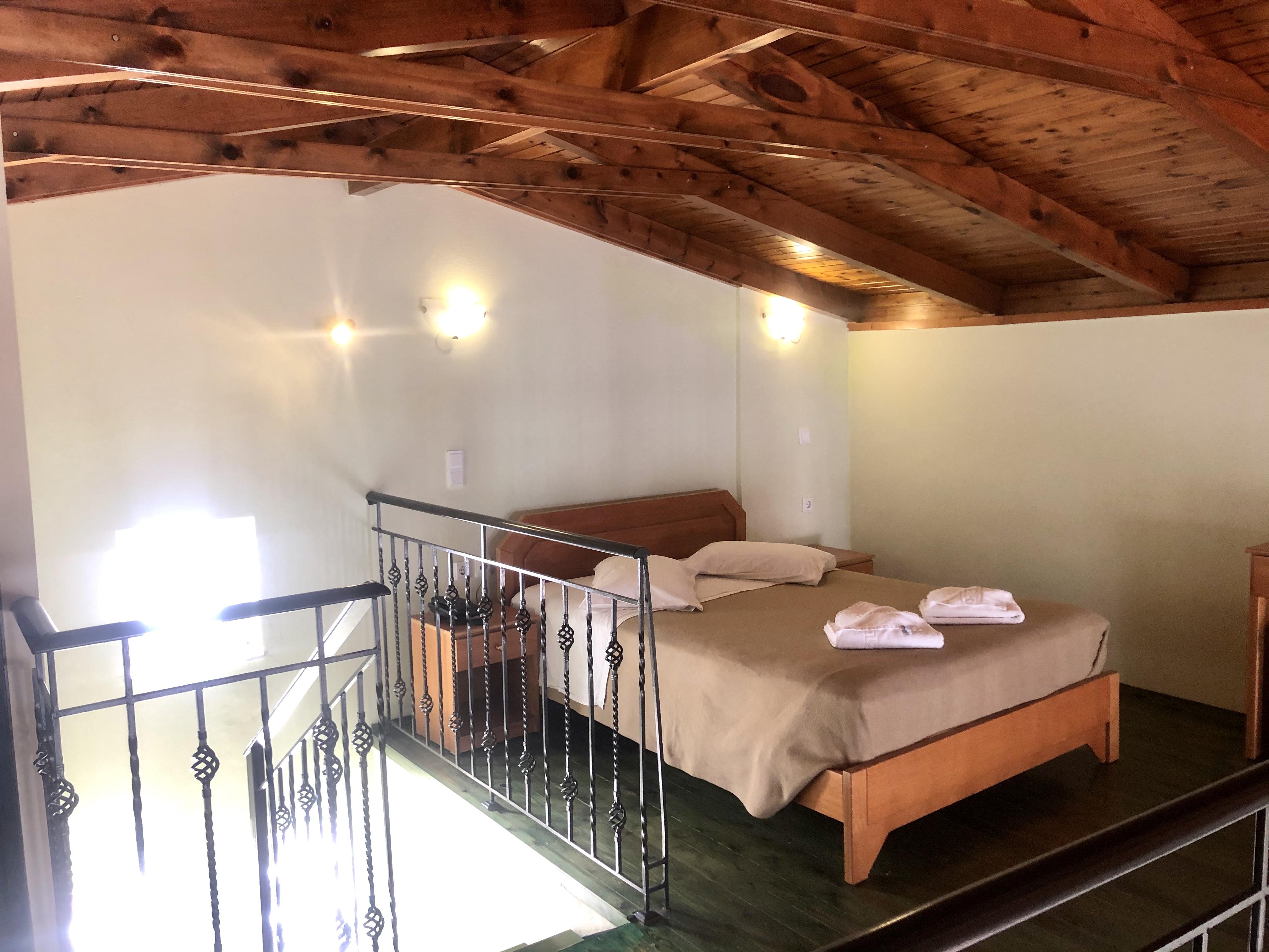 Epis Hotel Agia Marina Екстериор снимка