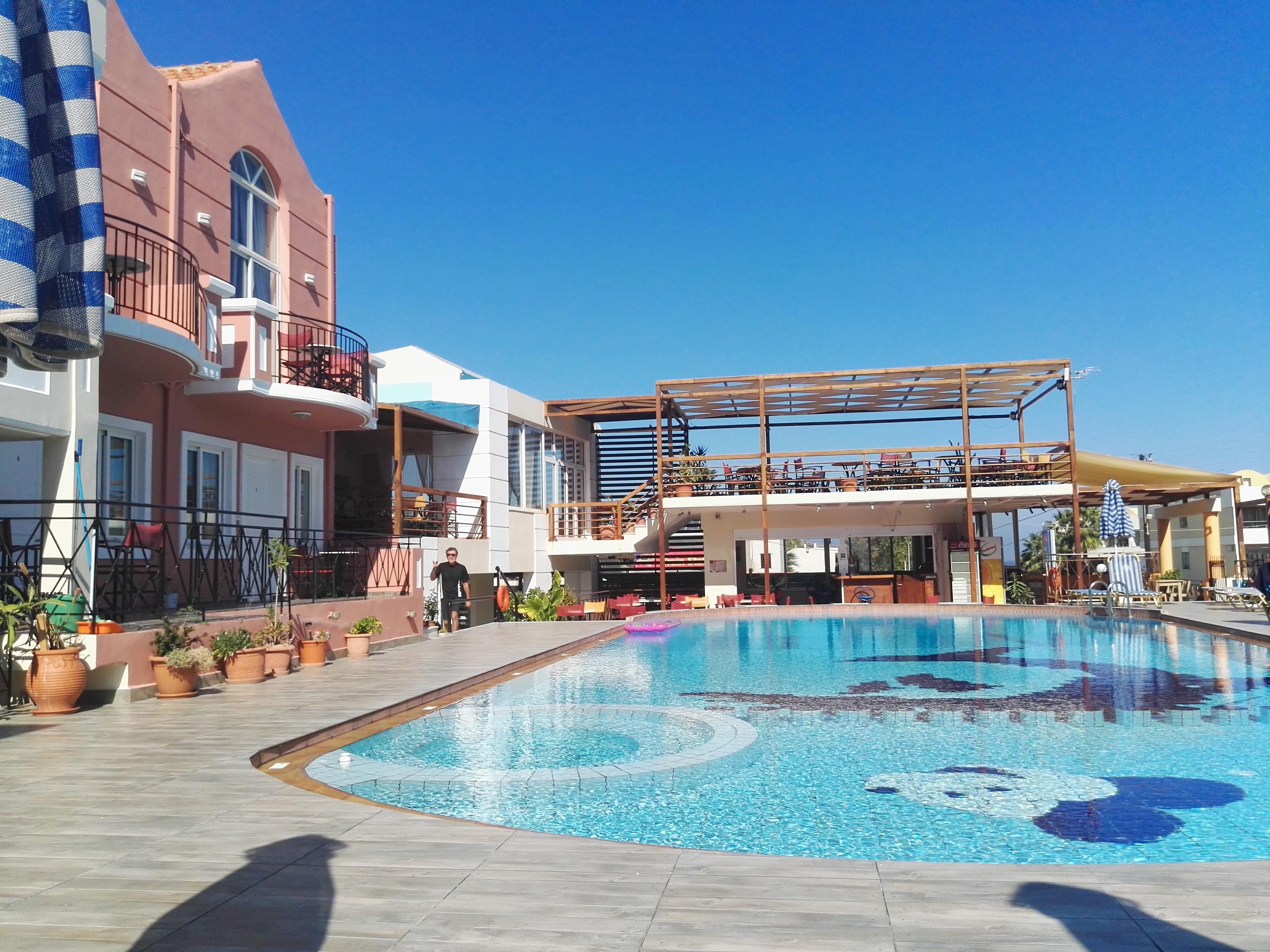 Epis Hotel Agia Marina Екстериор снимка
