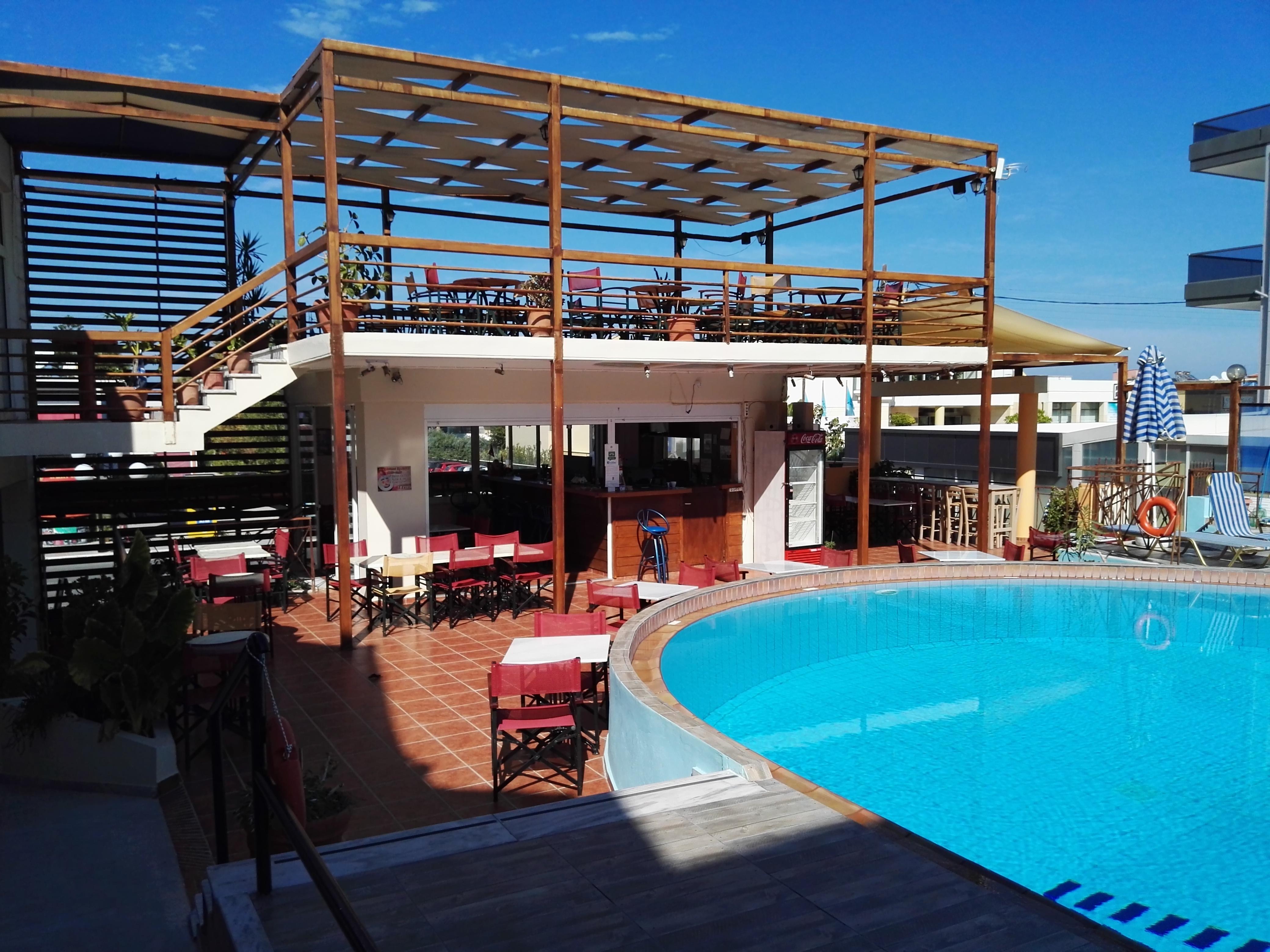 Epis Hotel Agia Marina Екстериор снимка
