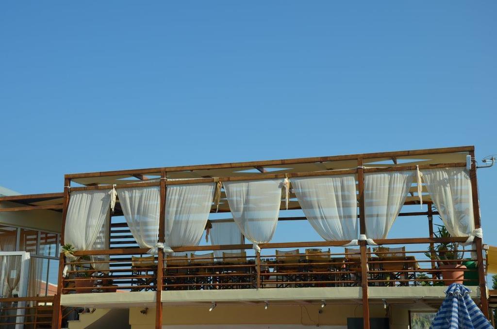 Epis Hotel Agia Marina Екстериор снимка