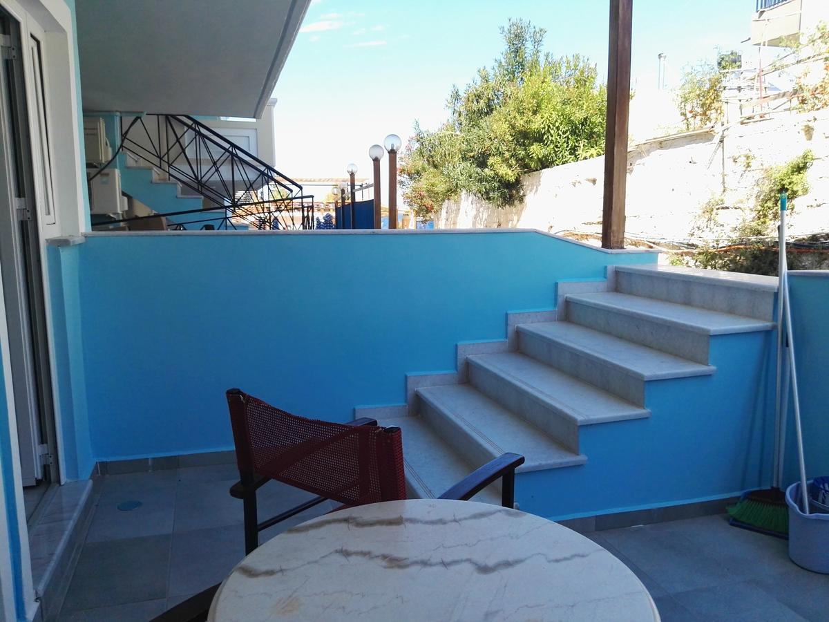 Epis Hotel Agia Marina Екстериор снимка
